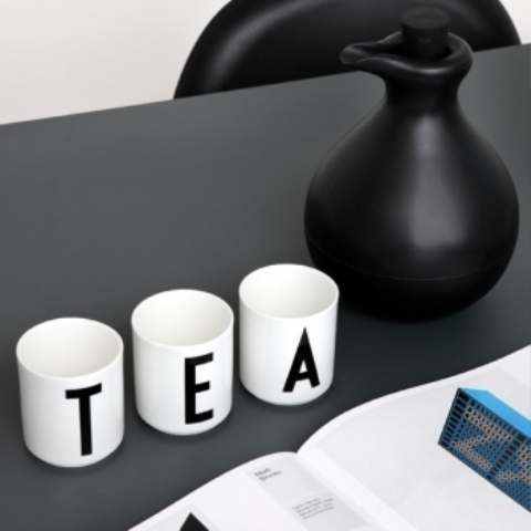 Design Letters Arne Jacobsen cups