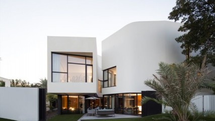 Mop House - Agi Architects