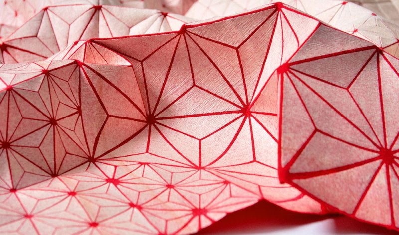 tessuto 3D folding-A-part di Mika Barr