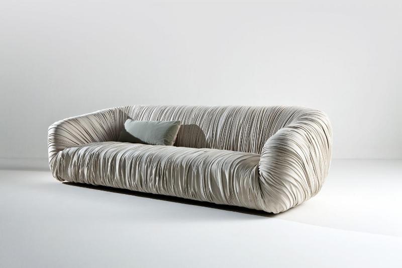 Drapé Sofa