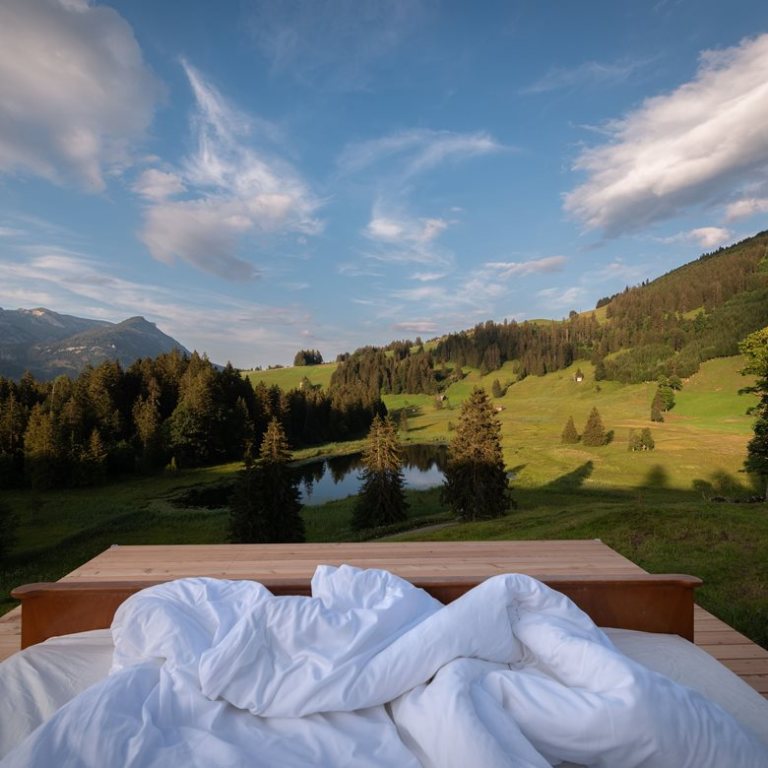 Dormire sotto le stelle nell'hotel a zero stelle