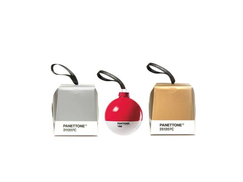 panettone e pallina pantone